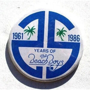 Vtg 1986 THE BEACH BOYS 25th Anniversary Promo Fan Club Button Pin Badge